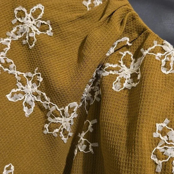 Anniewear Embroidered Shift Dress NWOT - Picture 2 of 7